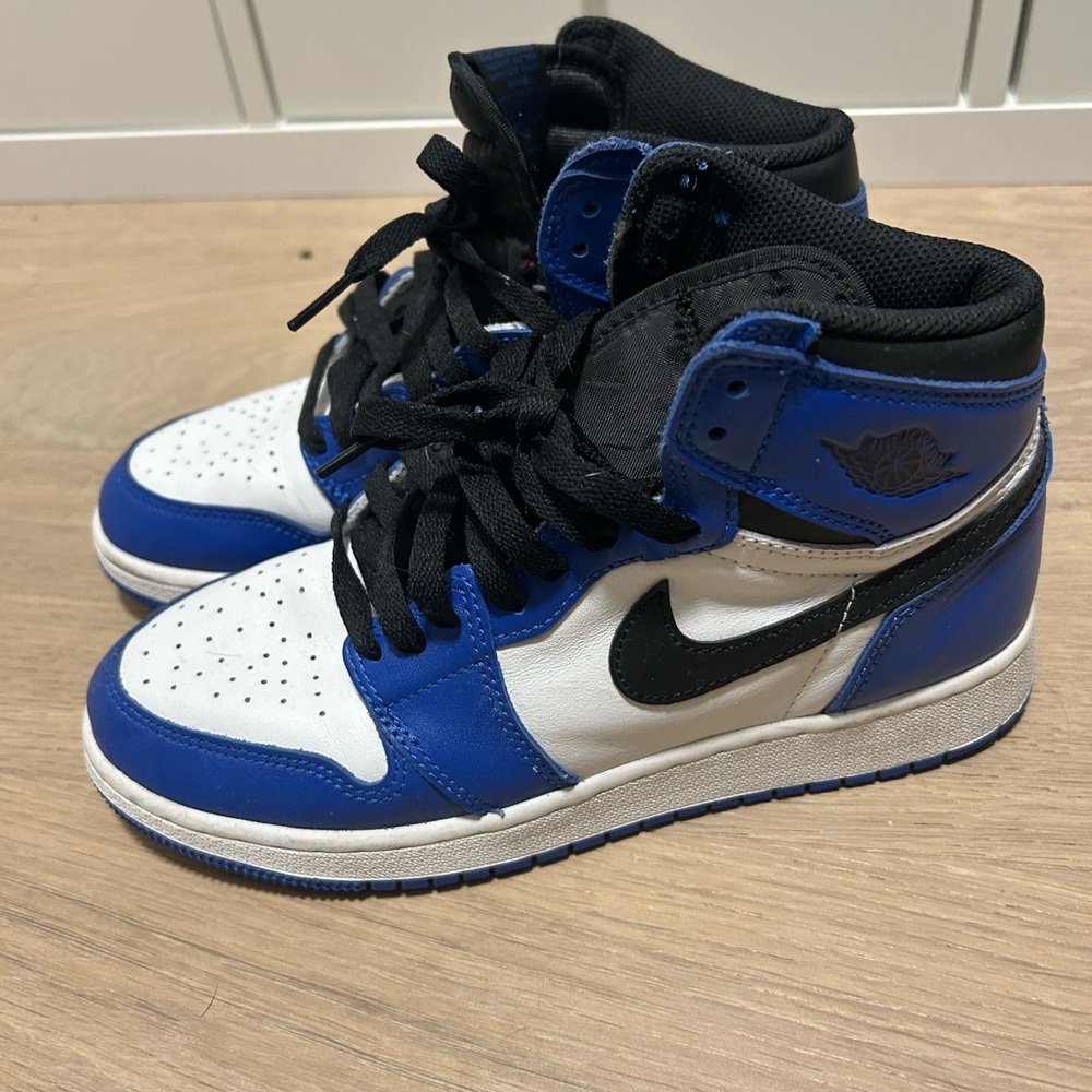 Jordan 1 Retro High
Game Royal